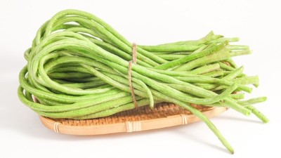 黃瓜、西紅柿、豆角、辣椒，肥料五不施，不然落花落果又傷根